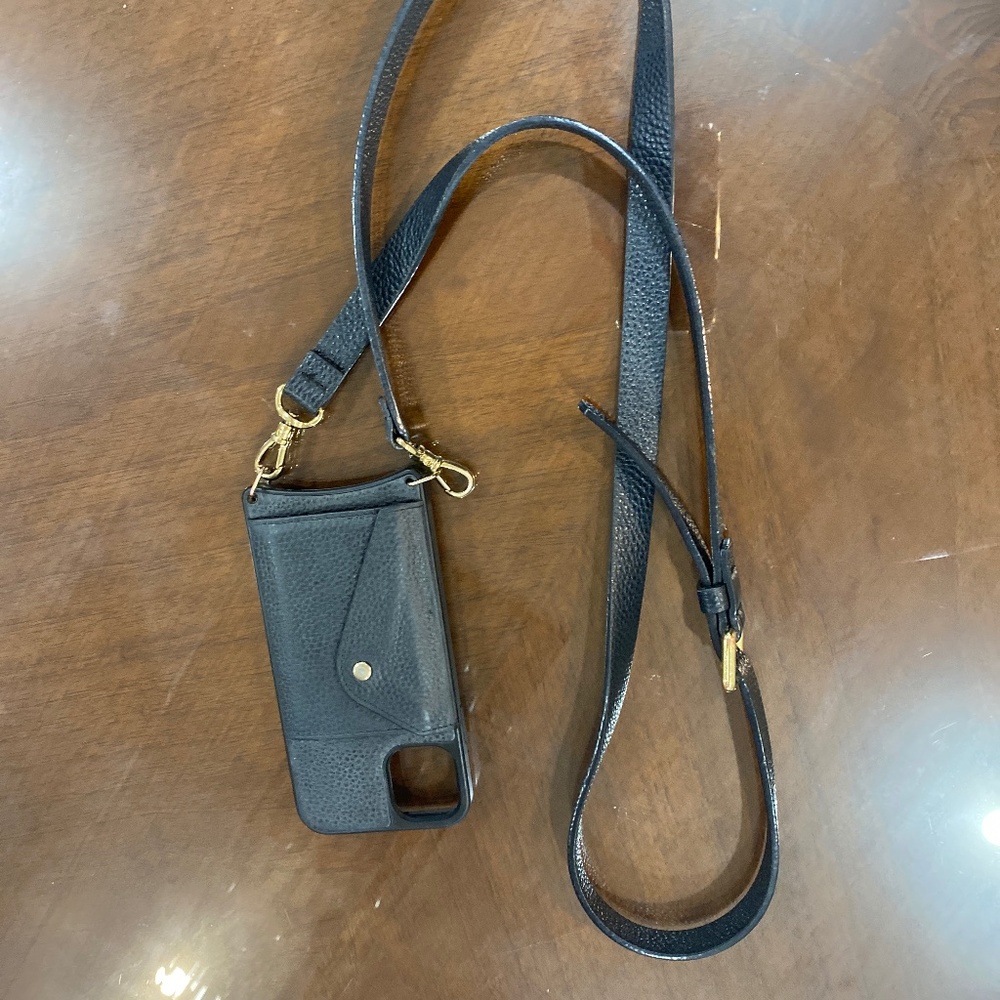Bandolier iPhone 11